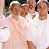 ISKCON’s Krishna Balaram Mandir Honors Narayana Maharaja